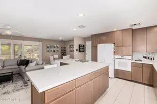 47 E Royal Palm Rd, Phoenix, AZ 85020 - Photo 13