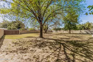 47 E Royal Palm Rd, Phoenix, AZ 85020 - Photo 27