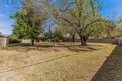 47 E Royal Palm Road, Phoenix, AZ 85020 - Photo 29