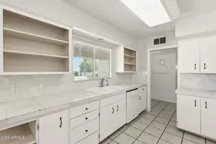 6839 E Montecito Ave, Scottsdale, AZ 85251 - Photo 11