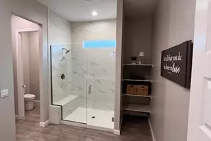 10306 W Deanna Dr, Peoria, AZ 85382 - Photo 13