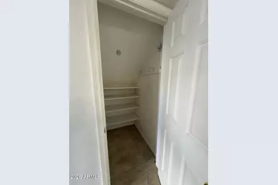 2518 E Shaw Butte Drive, Phoenix, AZ 85028 - Photo 11