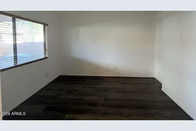 2518 E Shaw Butte Drive, Phoenix, AZ 85028 - Photo 5