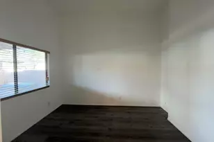 2518 E Shaw Butte Dr, Phoenix, AZ 85028 - Photo 5