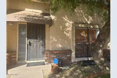 2518 E Shaw Butte Drive, Phoenix, AZ 85028 - Photo 1