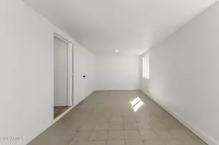 11046 N 18th Dr, Phoenix, AZ 85029 - Photo 15