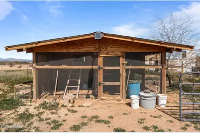 47602 N Eagle Eye Road, Aguila, AZ 85320 - Photo 37