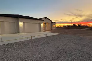 24053 W Morning Star Ln, Wittmann, AZ 85361 - Photo 11
