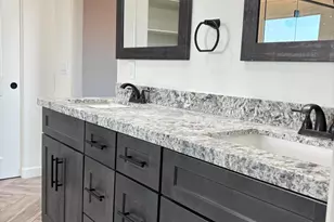 24053 W Morning Star Ln, Wittmann, AZ 85361 - Photo 15