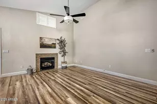 10848 W Louise Dr, Sun City, AZ 85373 - Photo 9