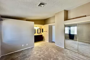 860 N McQueen Rd, Chandler, AZ 85225 - Photo 11