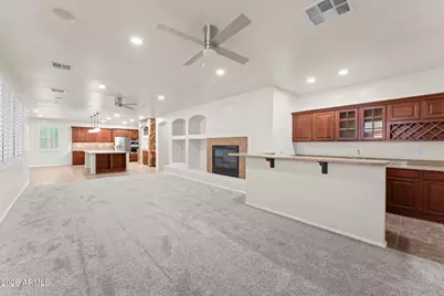 14434 W Jenan Drive, Surprise, AZ 85379 - Photo 19