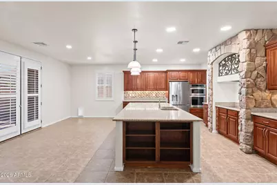14434 W Jenan Drive, Surprise, AZ 85379 - Photo 11