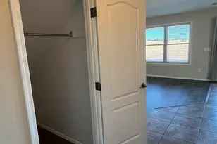 16755 N 181st Dr, Surprise, AZ 85388 - Photo 19