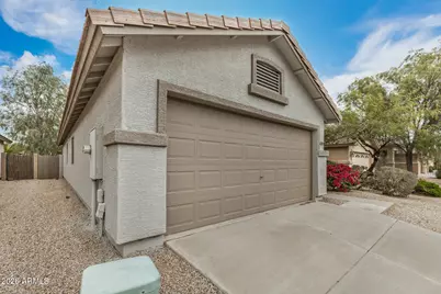 31130 N Claridge Circle, San Tan Valley, AZ 85143 - Photo 5