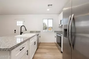 3153 W Sweetwater Ave, Phoenix, AZ 85029 - Photo 5