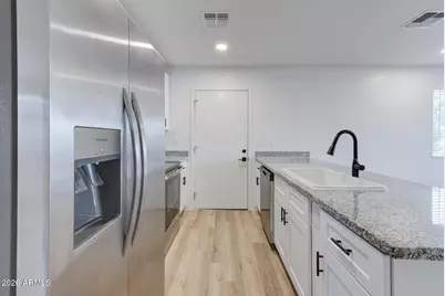 3155 W Sweetwater Avenue, Phoenix, AZ 85029 - Photo 5