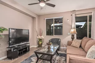 13314 W Milton Dr, Peoria, AZ 85383 - Photo 5