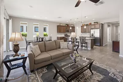 13314 W Milton Drive, Peoria, AZ 85383 - Photo 11