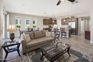 13314 W Milton Dr, Peoria, AZ 85383 - Photo 11