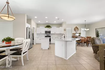 16782 W Villagio Drive, Surprise, AZ 85387 - Photo 5