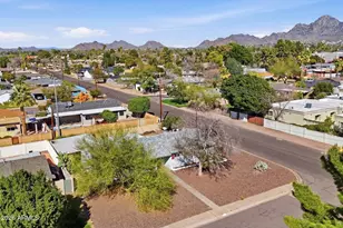 940 E Berridge Ln, Phoenix, AZ 85014 - Photo 29