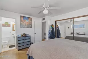 940 E Berridge Ln, Phoenix, AZ 85014 - Photo 19