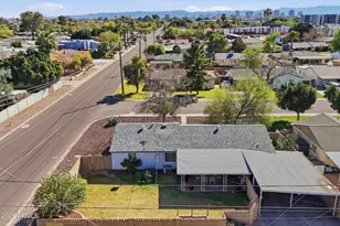 940 E Berridge Ln, Phoenix, AZ 85014 - Photo 9