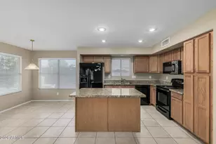 12548 W Sheridan St, Avondale, AZ 85392 - Photo 11