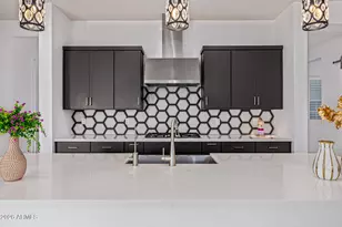 22106 N 59th Wy, Phoenix, AZ 85054 - Photo 15