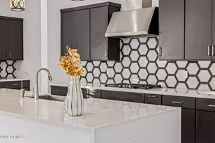 22106 N 59th Wy, Phoenix, AZ 85054 - Photo 17