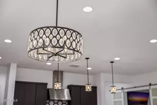 22106 N 59th Wy, Phoenix, AZ 85054 - Photo 21