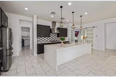 22106 N 59th Way, Phoenix, AZ 85054 - Photo 13