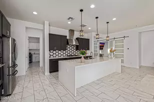 22106 N 59th Wy, Phoenix, AZ 85054 - Photo 13