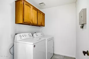 2626 E Arizona Biltmore Cir, Phoenix, AZ 85016 - Photo 33