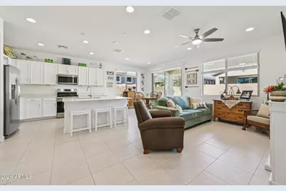 17150 W Fallen Leaf Lane, Surprise, AZ 85387 - Photo 11