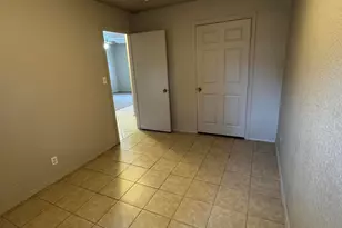 1702 W Shangri La Rd, Phoenix, AZ 85029 - Photo 17