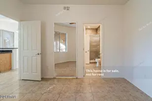 2929 W Yorkshire Dr, Phoenix, AZ 85027 - Photo 17