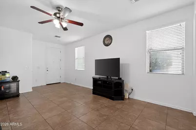 27327 N 54th Avenue, Phoenix, AZ 85083 - Photo 15