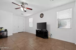 27327 N 54th Ave, Phoenix, AZ 85083 - Photo 15