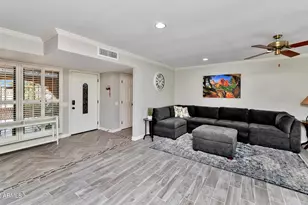 19034 N Palo Verde Dr, Sun City, AZ 85373 - Photo 9