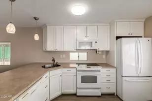 10839 W Michael Dr, Peoria, AZ 85373 - Photo 7