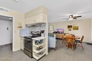 9928 W Peoria Ave, Sun City, AZ 85351 - Photo 9