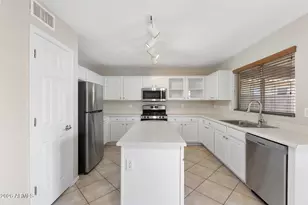 15260 W Cottonwood St, Surprise, AZ 85374 - Photo 11