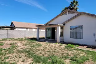 8868 N 66th Ave, Glendale, AZ 85302 - Photo 27