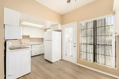 8888 N 47th Avenue #141, Glendale, AZ 85302 - Photo 5