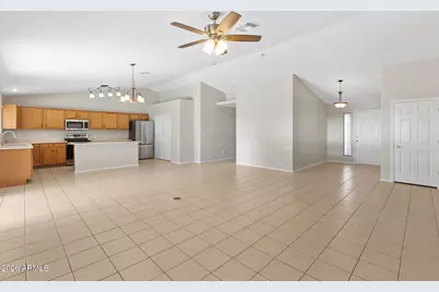 15281 W Hearn Road, Surprise, AZ 85379 - Photo 17