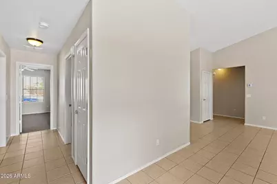 15281 W Hearn Road, Surprise, AZ 85379 - Photo 21