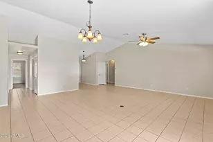 15281 W Hearn Rd, Surprise, AZ 85379 - Photo 19