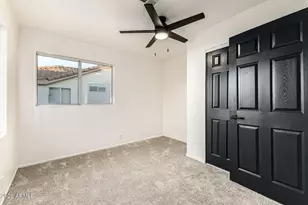 2905 E Glenhaven Dr, Phoenix, AZ 85048 - Photo 25